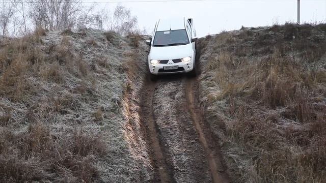 Niva & Mitsibishi L200 Mud Track