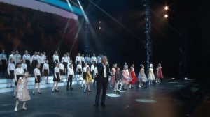 'Крымский мост' - Олег Газманов и хор Ансамбля песни и танца им. Семёна Дунаевского