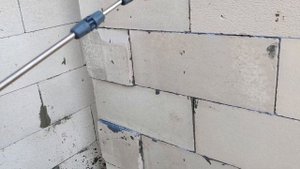 Что такое проникающая грунтовка, как её правильно нанести на газобетон, кирпич, керамику и другие