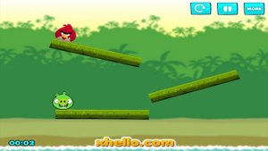 Angry Birds Kick Piggies - ROUND STELLA KICK OUT SQUARE PIGS!