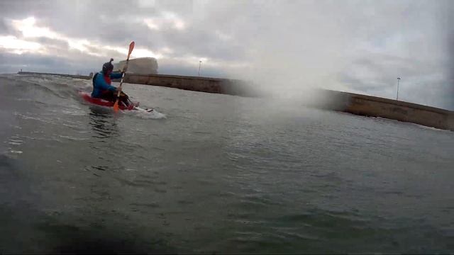 KAYAKSURF VAGABONDS 14# @ MATOSINHOS 20-03-17 14# смотреть онлайн