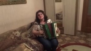 Поёт Людмила Якушева   Голубева называют меня некрасивою