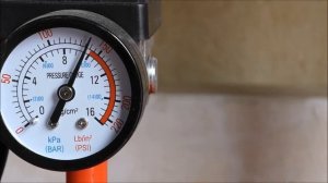 стабилизатор напряжения и компрессор