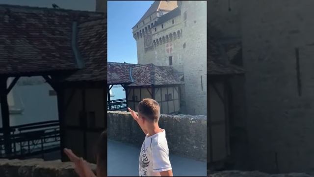 Travelvlog: Montreaux ( Памятник Фредди Меркьюри, Музей Queen, Шилонский Замок)