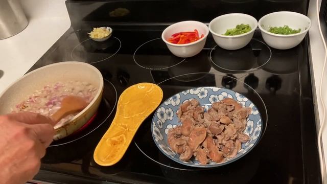 Куриные желудочки по рецепту Кочевников. смотреть онлайн