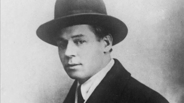 С.А. Есенин - Ну, целуй меня, целуй смотреть онлайн