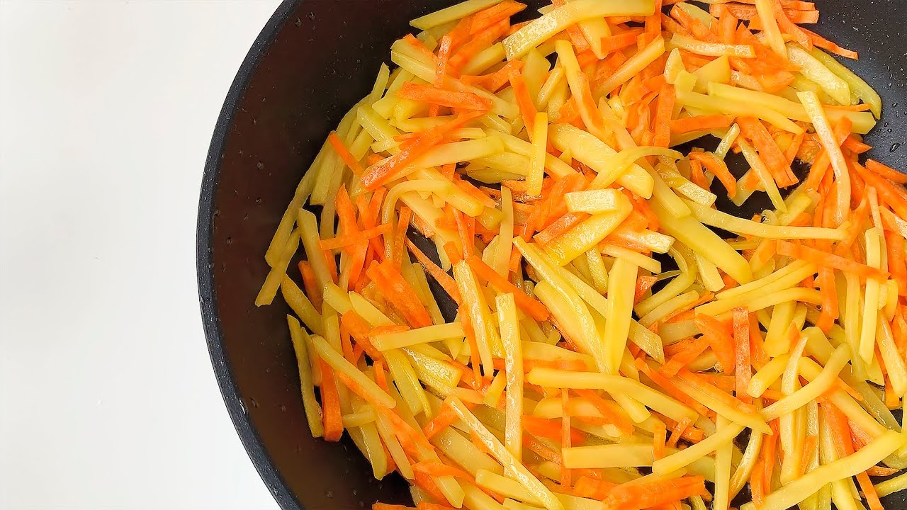 Вкуснейший ужин за копейки. Блюдо из картофеля и моркови смотреть онлайн