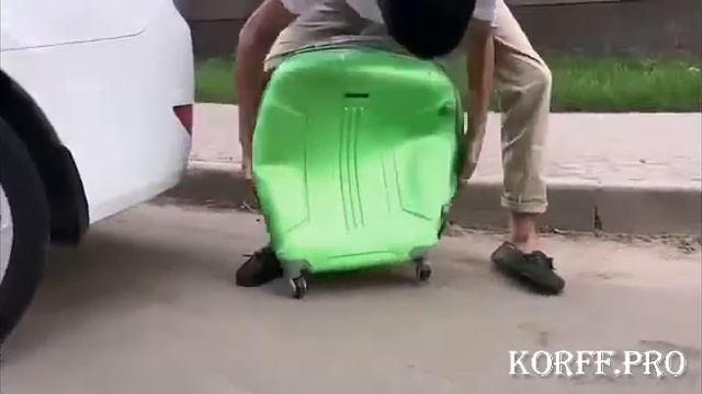 CRASH TEST Чемодан переехали машиной KORFF PRO