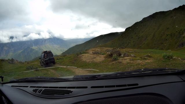 Увлекательная поездка в Хазнидонское ущелье смотреть онлайн