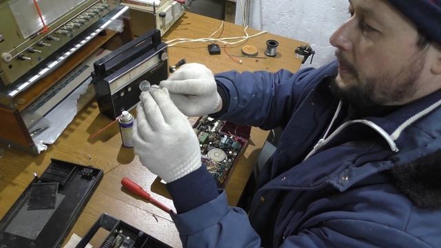 Самый необычный радиоприемник Меридиан. Реставрирую! смотреть онлайн