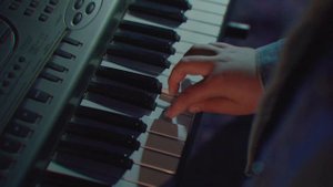 Крымскотатарская песня «Балалыгъым» Эмине Адылгазиева