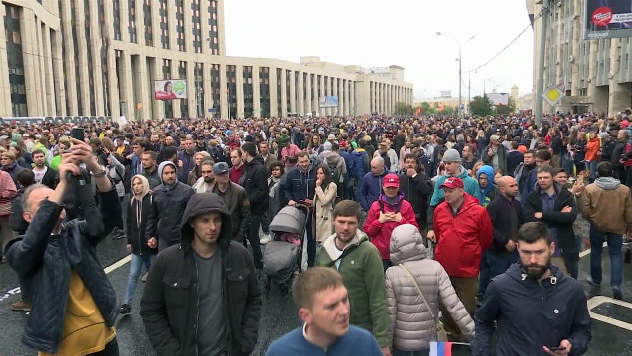 Роскомнадзор потребовал от Google прекратить рекламу несанкционированных акций