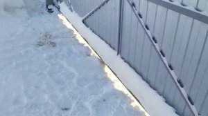 Недозакрываются раздвежные ворота.