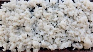 Роллы с креветками и огурцами