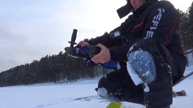 ШУРУПОВЁРТ ДЛЯ РЫБАЛКИ! СМОТРЕТЬ ДО ПОКУПКИ! Комплект СИБИРИИ) смотреть онлайн