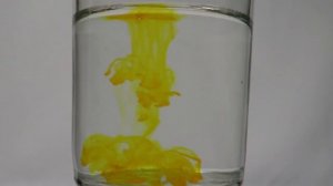 Краска растворяется в воде, желтый + красный, Paint diffusionin water, Yellow + Red