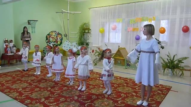 Марисолинский детский сад. Средняя группа. Марийский танец. смотреть онлайн