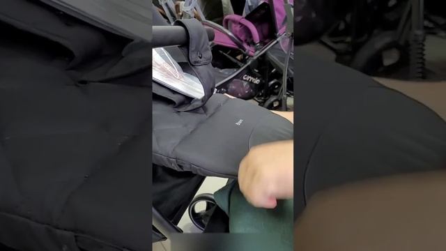 Как снять ткань для стирки в коляске Carrello Bravo смотреть онлайн