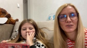ВЛОГ Учим немецкий алфавит. Как Кира осталось без ресниц и почему мама в шоке