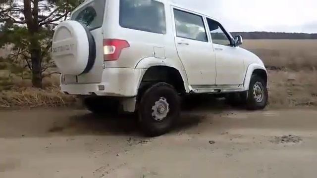 Небольшая диагоналка ESP патриот.Задний привод. смотреть онлайн