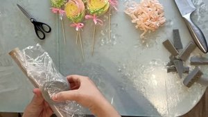 Как собрать букет из безе. Оригинальный способ по сборке букета. Букет в кружке. Безе в кружке.