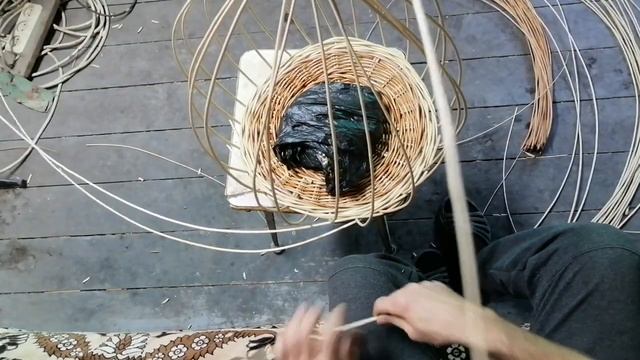 Поднос плетёный из лозы часть 2