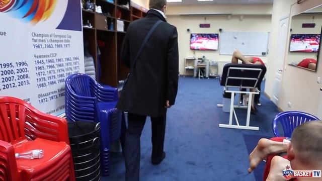 Inside CSKA.  Андрей Воронцевич очень модным зашел в раздевалку
