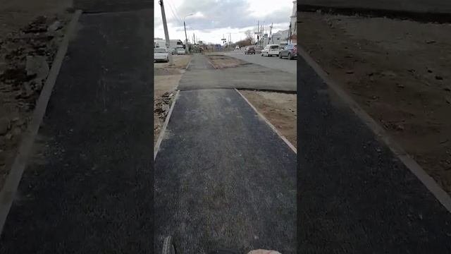 Как приятно пост работы, по новому тротуару ехать! ?