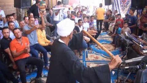 مزمار بلدي طبل بلدي/صنع البهجه الريس حماده ابو الحاج الرقص الصعيدي اللي على حق