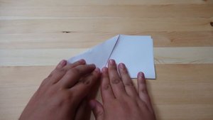 Самолет из пенопласта VS Бумажный самолетик