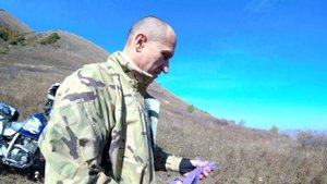 Вокруг горы Джуца за чёрным шиповником на Motoland Dakar 250ST. Ржавый гвоздь в ногу. 18+