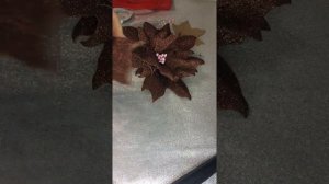 поделки на новый год украшаем новогоднюю елку цветами из фоамирана