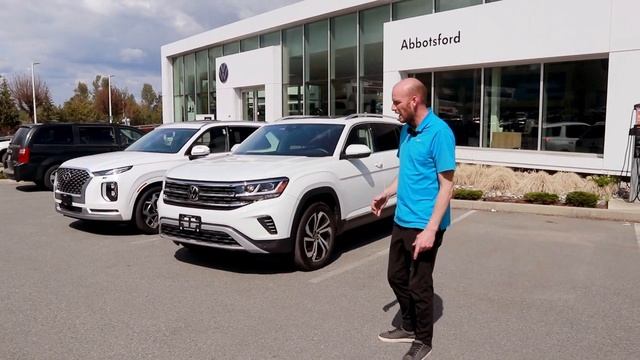 VW Atlas VS Hyundai Palisade Comparison! | Abbotsford Volkswagen смотреть онлайн