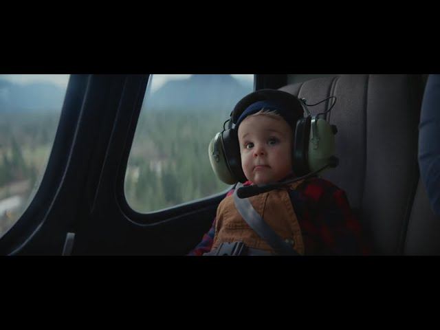 Когда ты уже в отставке, но призвание не отпускает (смешная реклама по версии Кураж-Бамбей) смотреть онлайн