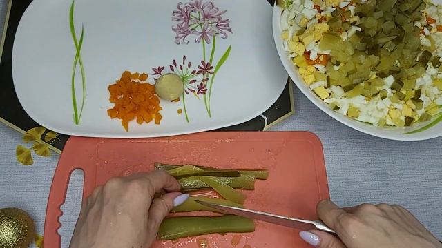 ОЛИВЬЕ. Оливье с курицей? оформление салата Оливье. Оливье тауық етімен! ?