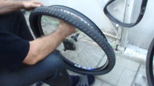 Замена покрышки велосипедной STELS подробно.Replacing the tires bike on the rear wheel in