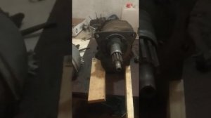 Разбитые отверстия колокола и коробки УМЗ-417