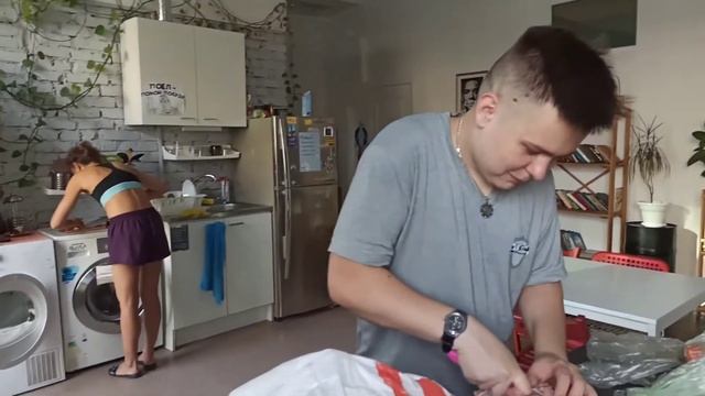 Как живётся в хостелах? смотреть онлайн