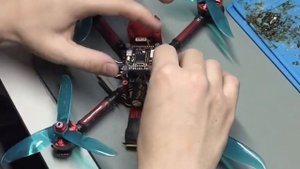 Установка полетного контроллера на квадрокоптера