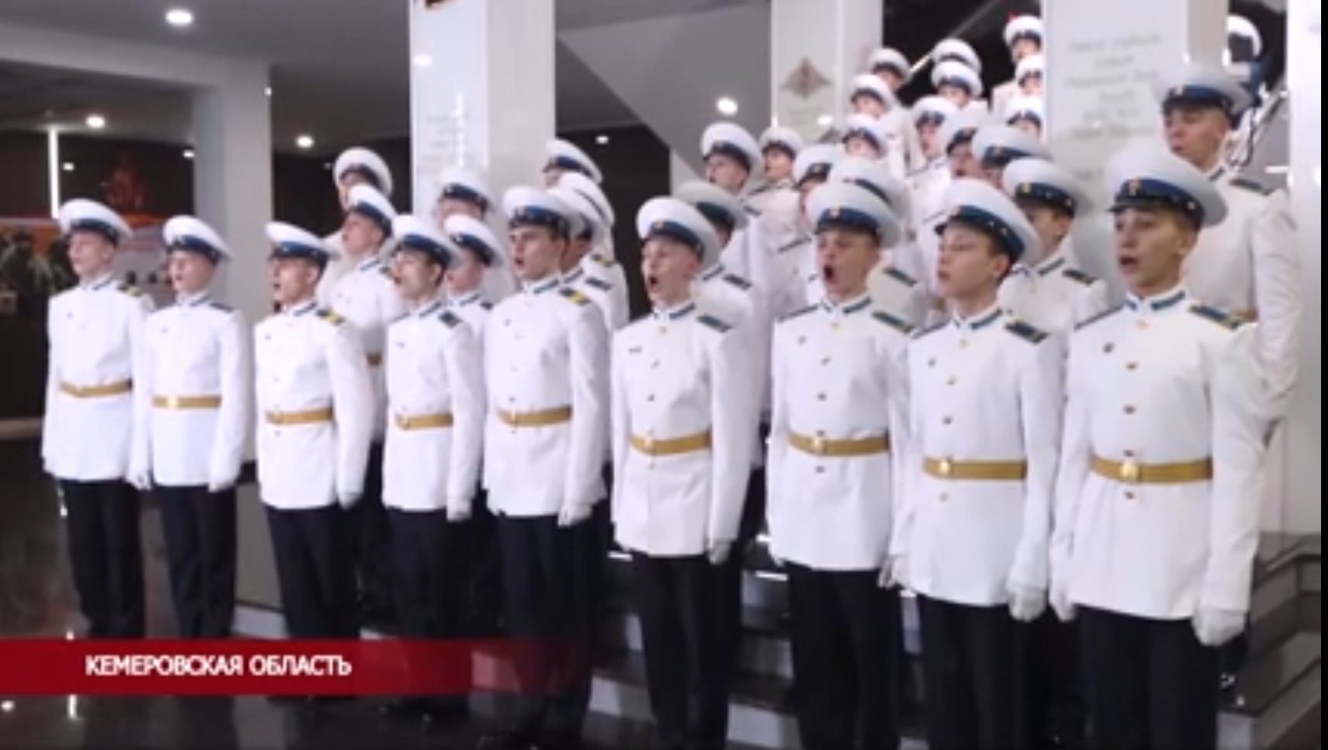 Сильно и до слёз! Вся Россия хором поёт песню о войне и Победе. Посвящается защитникам Отечества