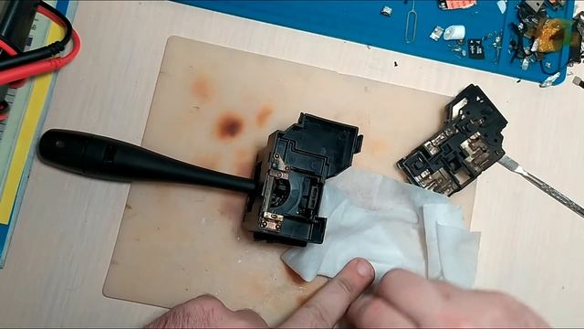 nissan primera p10, ремонт ближнего света фар смотреть онлайн