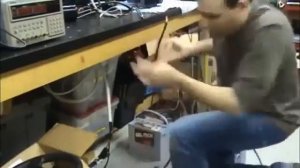 Неудачливый электрик-изобретатель