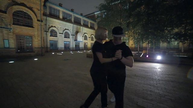 Ed Sheeran - Take Me Back To London. Neotango.