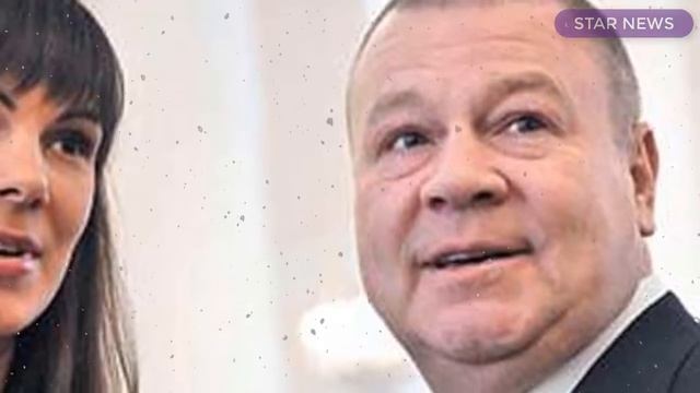 Все шептались за спиной! А он полюбил студентку, которая младше его на 23 года. Жена Сергея Селина смотреть онлайн