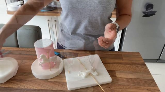 How to make a Spinning rotating Carousel Cake Topper tutorial смотреть онлайн