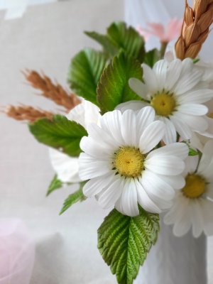 МК Ромашка из холодного фарфора.