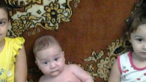 АДАМЯН ЛУИЗА ФОТОСЛАЙД ПОЕТ АРАМ АСАТРЯН