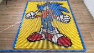 Sonic The Hedgehog MADE FROM 7,500 DOMINOES | Domino Art
