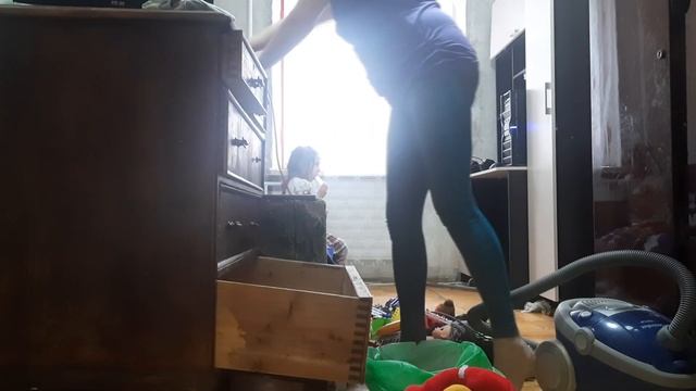 УБОРКА В ДЕТСКОЙ КОМНАТЕ. ПРО ИГРУШКИ и ОБУЧЕНИЕ. ЖИЗНЬ В ХРУЩЕВКЕ