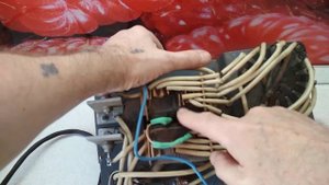 Зарядное устройство из СССР, Зарядный аппарат ВЗА-10-69-У2